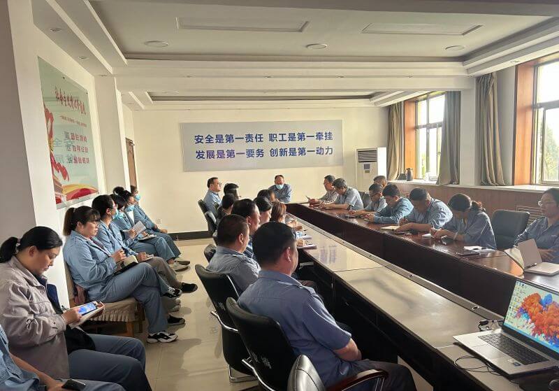 综合服务中心召开“保生计，降本增效”带头会